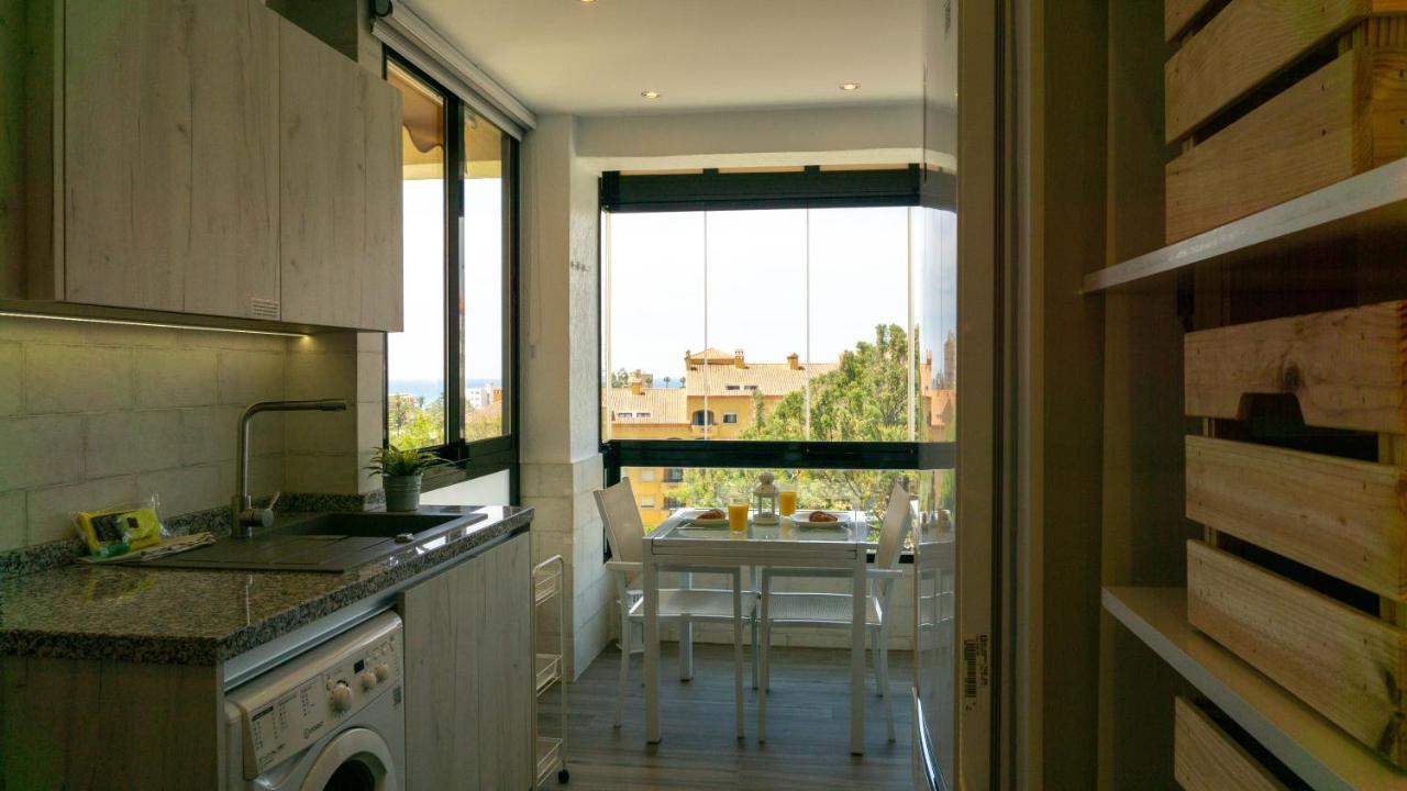 Apartment Aloha Playa Malaga Benalmádena Extérieur photo