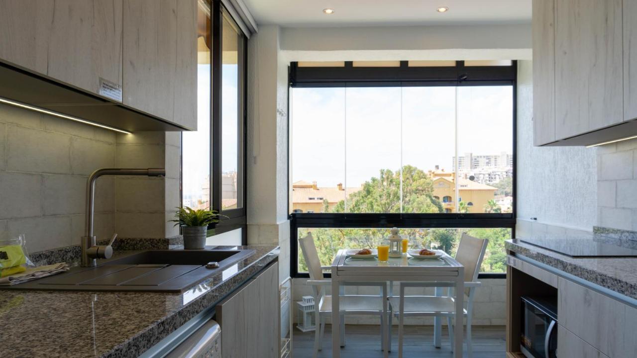 Apartment Aloha Playa Malaga Benalmádena Extérieur photo